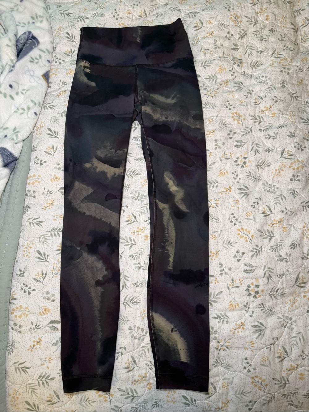 Lululemon Dark Color Patterned Active Leggings